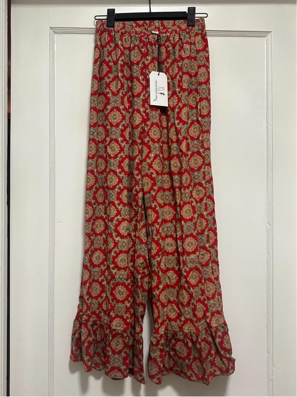 XS Fashion Brand Company Fancy Red Couch Pantaloons